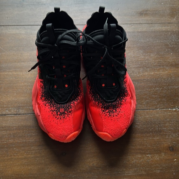 Sz 6.5 (wmn 7.5) Adidas Trae Young 3 Solar Red Black Basketball sneakers shoes - Picture 4 of 16